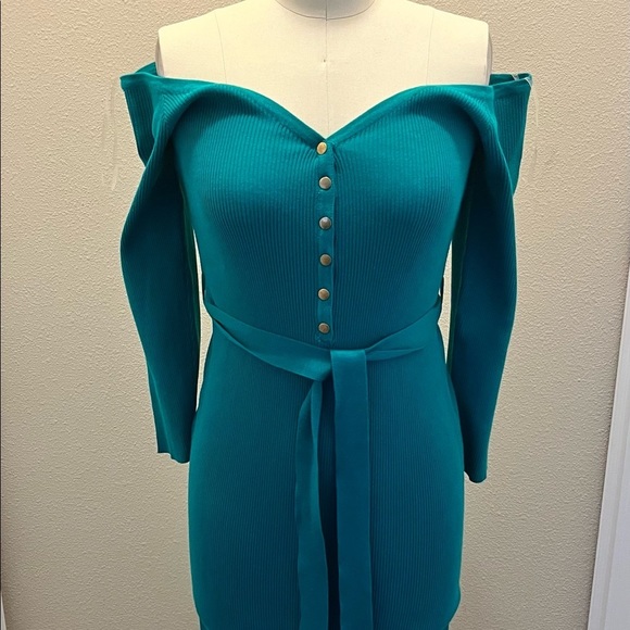 𝅺PLUS Size Rib Knit Midi Dress - Picture 6 of 7